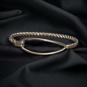 Stainless steel hook and eye rope bangle bracelet
